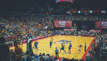 威尼斯人官网-足篮综合，国米加时绝杀创纪录，多特厉兵秣马备战欧联，湖人赛前获造点良机